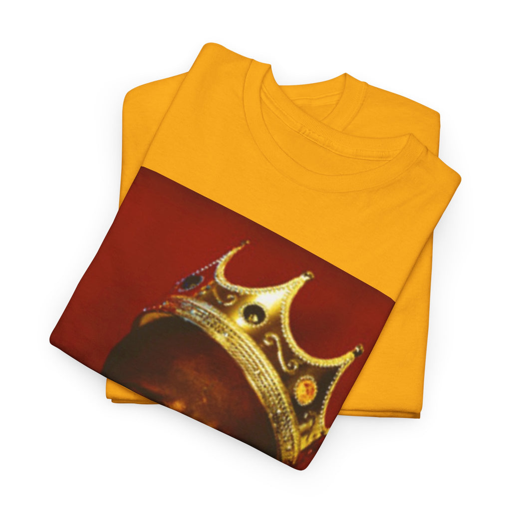 Vintage Crown Portrait Tee — Retro Hip-Hop Photo Graphic T-Shirt