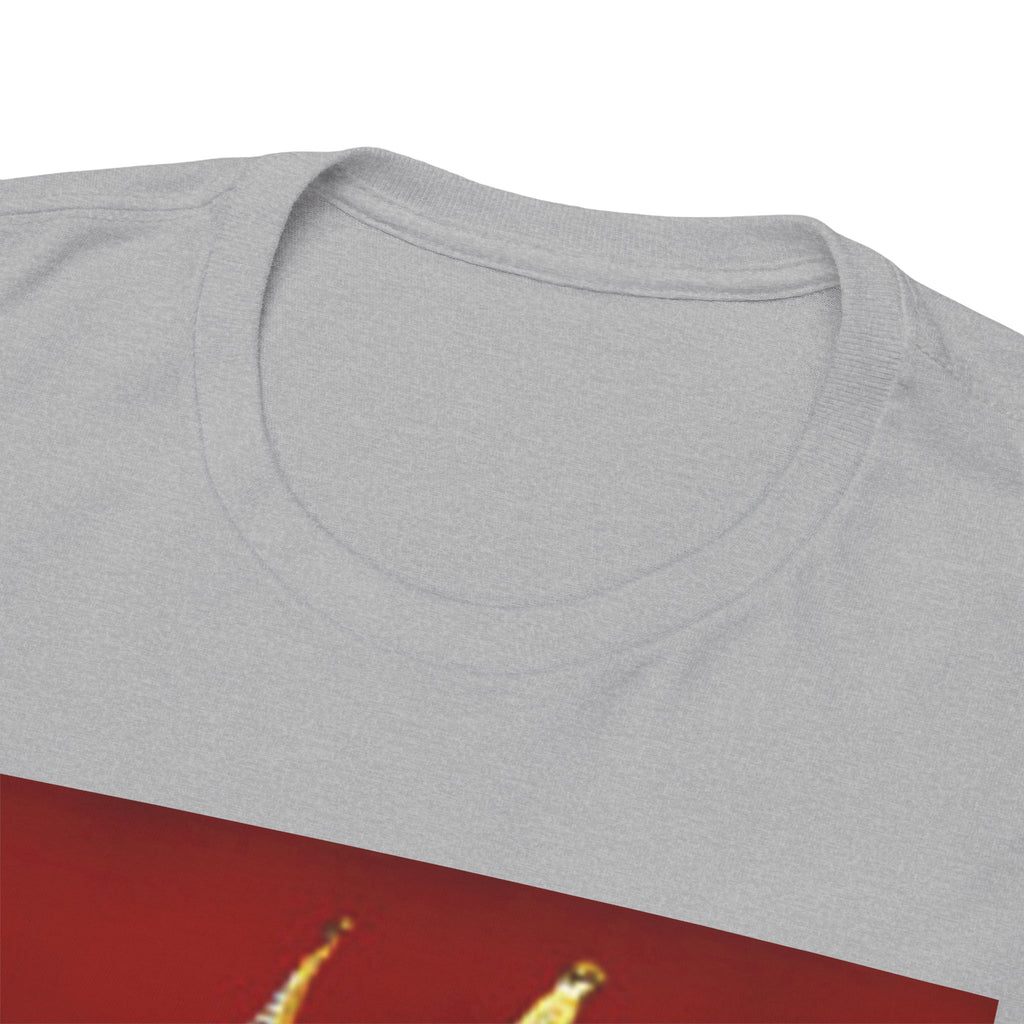 Vintage Crown Portrait Tee — Retro Hip-Hop Photo Graphic T-Shirt